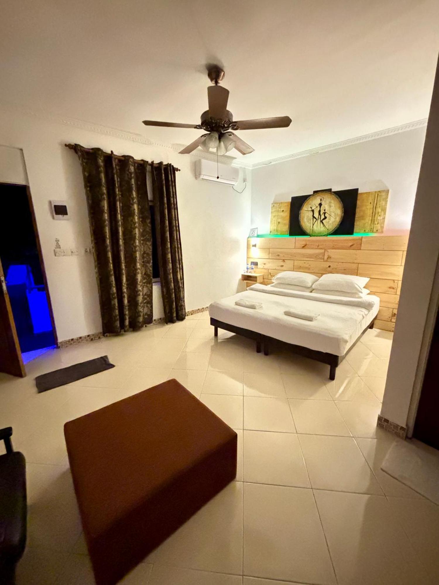 Aloha Inn Himmafushi Exterior photo